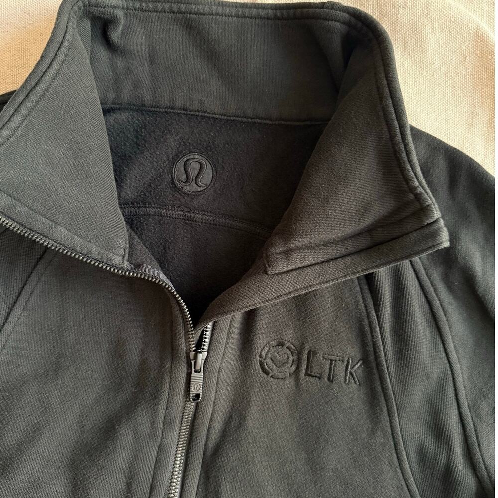 Lululemon Sweatshirt Womens M/L Scuba Quarter Zip Pull Over Cropped Thumb Holes - Picture 6 of 11